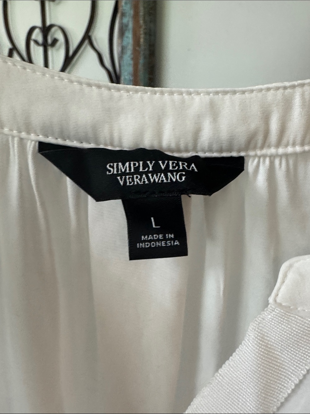 Simply Vera Vera Wang White Split V-Neck Tunic peasant Blouse NWT L - Picture 4 of 11